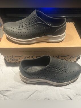 Native Shoes -Robbie Sugarlite Slip-Ons - Black